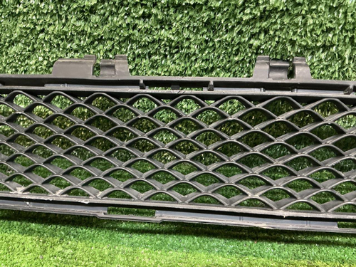 Решетка переднего бампера Mercedes E W213 (20-23)