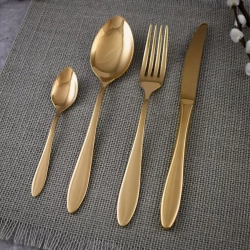 Набор столовых приборов 24 предмета на 6 персон Cristema Colombo золотой
