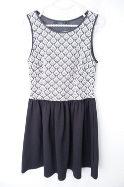 Платье Befree интересное 46 размер