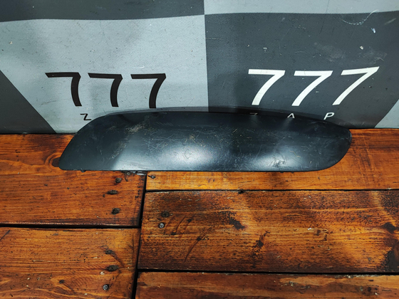 Молдинг заднего бампера правый Peugeot 308 1 (T7) 07-15 Б/У Оригинал 9680442777