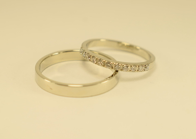 Обручальная пара Классика с камнями