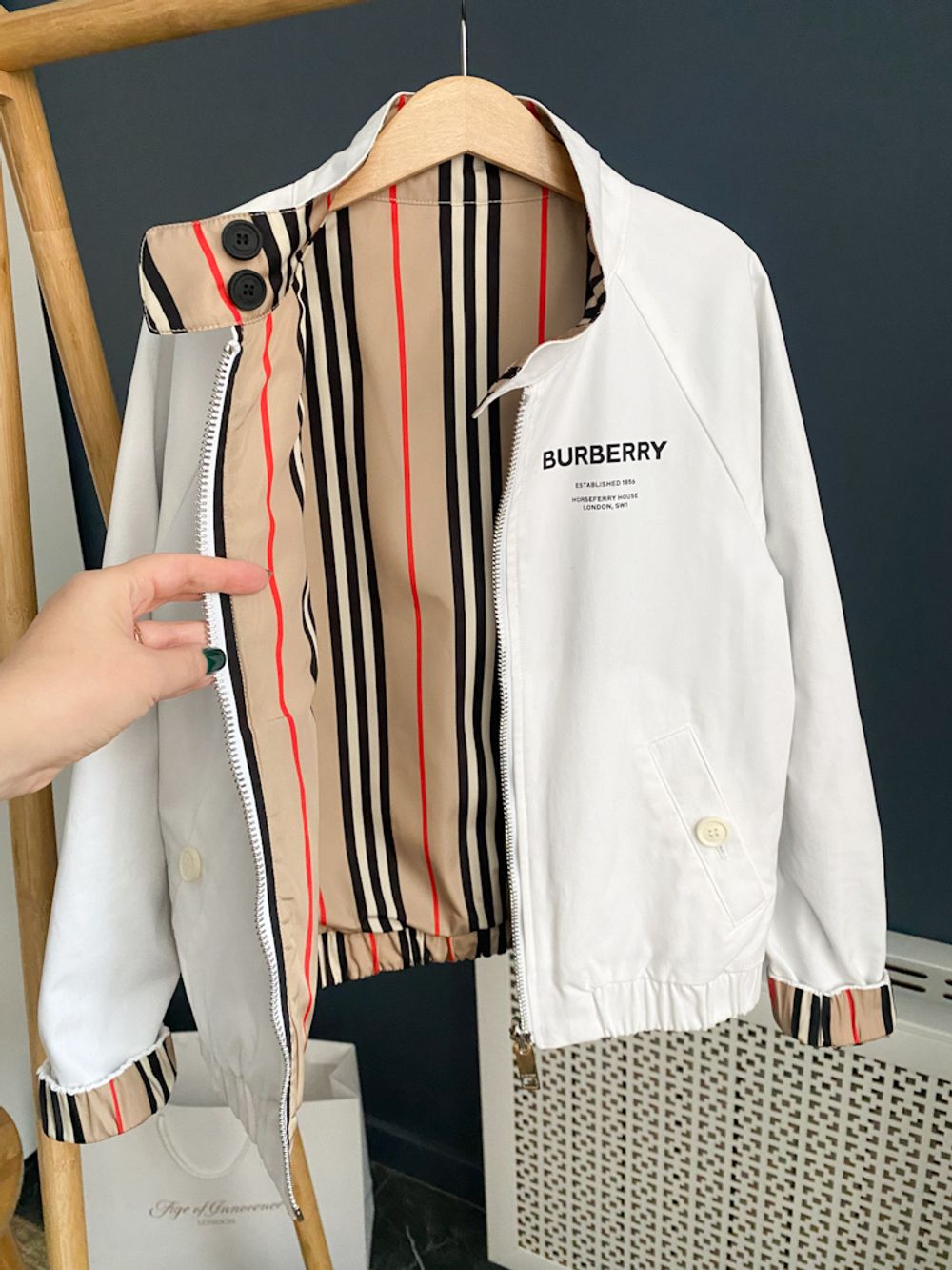 Куртка-бомбер Burberry, 140