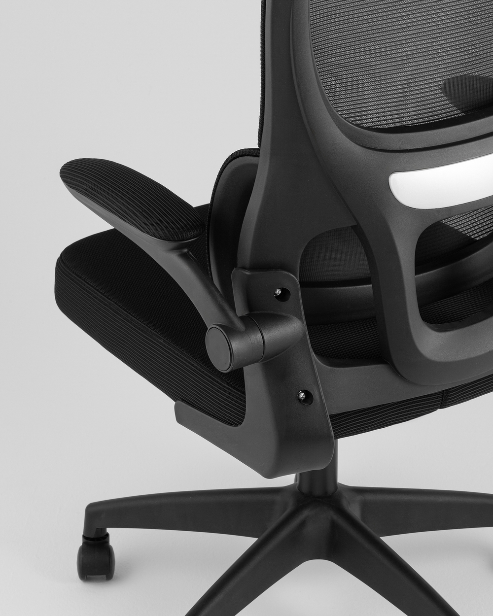 Кресло офисное TopChairs Core Expert черный