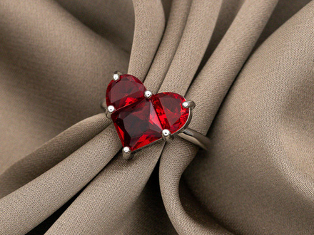 Кольцо Сердце 12,5мм, с красными кристаллами