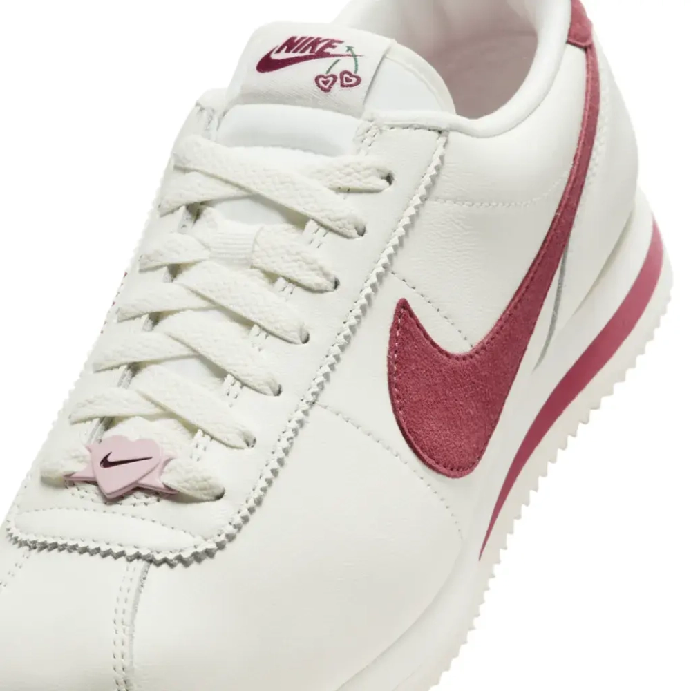 Кроссовки Nike Cortez Valentine’s Cherry