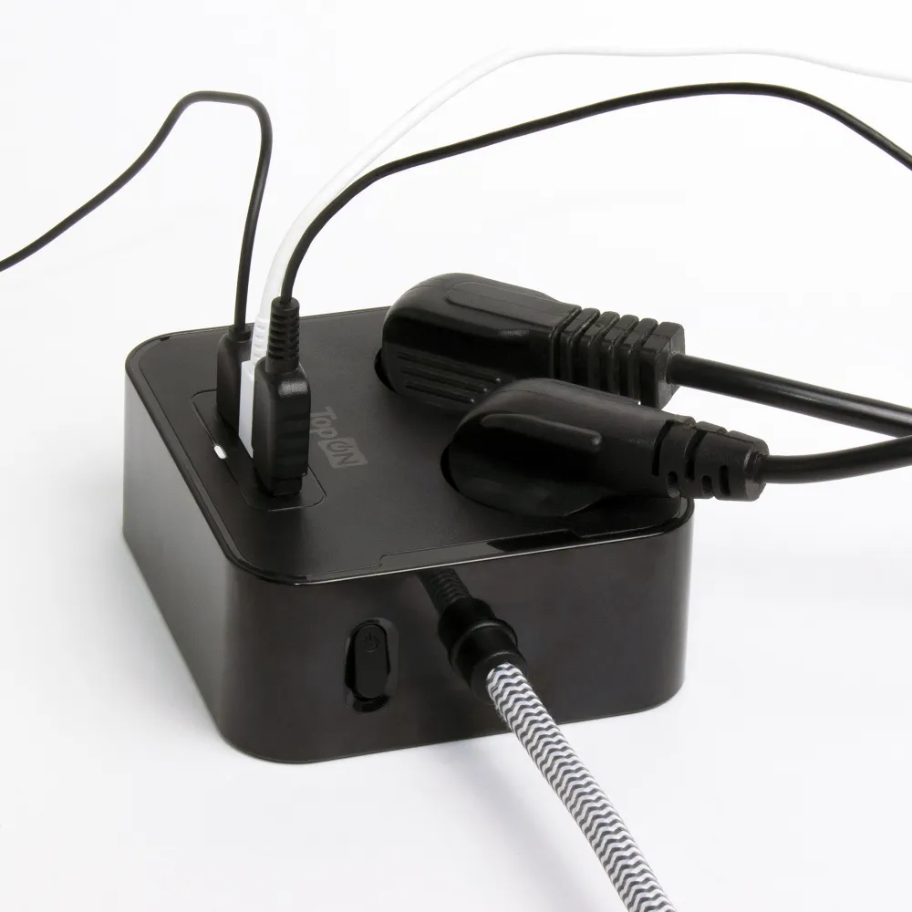 Сетевой фильтр TopON TOP-PWS2 на 2 розетки с 2 USB-A и USB-C, 4000W, 1.5 м Черный.