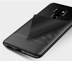 Тонкий чехол на Huawei Mate 20 в стиле карбон, серии Fit от Caseport