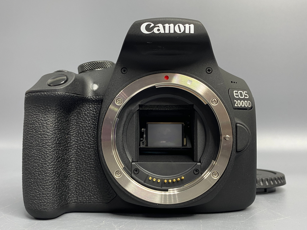 Canon EOS 2000D Kit 18-55mm 3.5-5.6 III
