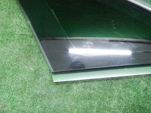 Форточка задняя левая Mercedes GLC X253 (15-22)