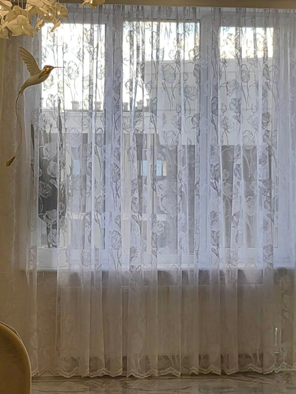 Тюль в гостиную INVA жаккард с рельефным рисунком "Пионы" 250х600/белый