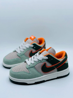 Детские кроссовки Nike SB Low