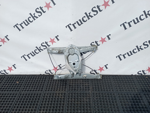 Стеклоподъемник двери правой 2020г.