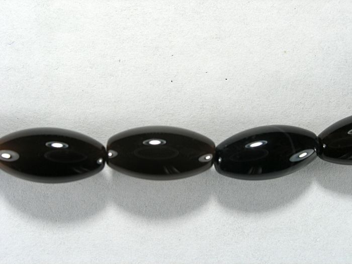 Бусина из агата черного, облагороженного, фигурная, 6x12 мм (овал, гладкая)