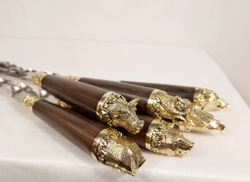 Набор шампуров "Звери"( латунь) в колчане с мангалом