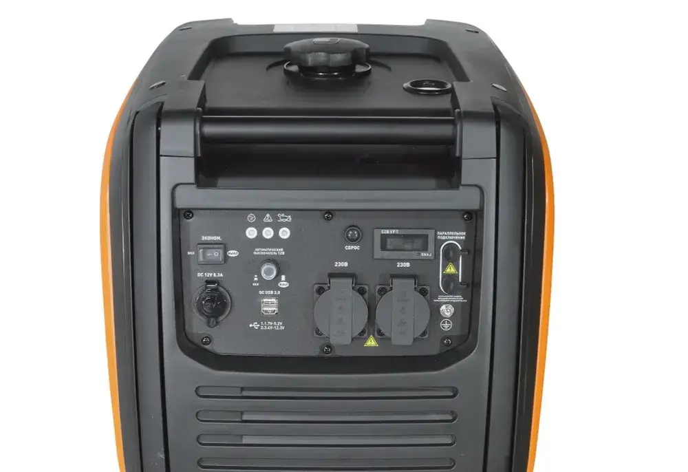 Генератор бензиновый инверторный Carver PPG-4500IS (3.5-4 кВт, бак 12 л, 220/12 В) / бензогенератор / резервное питание