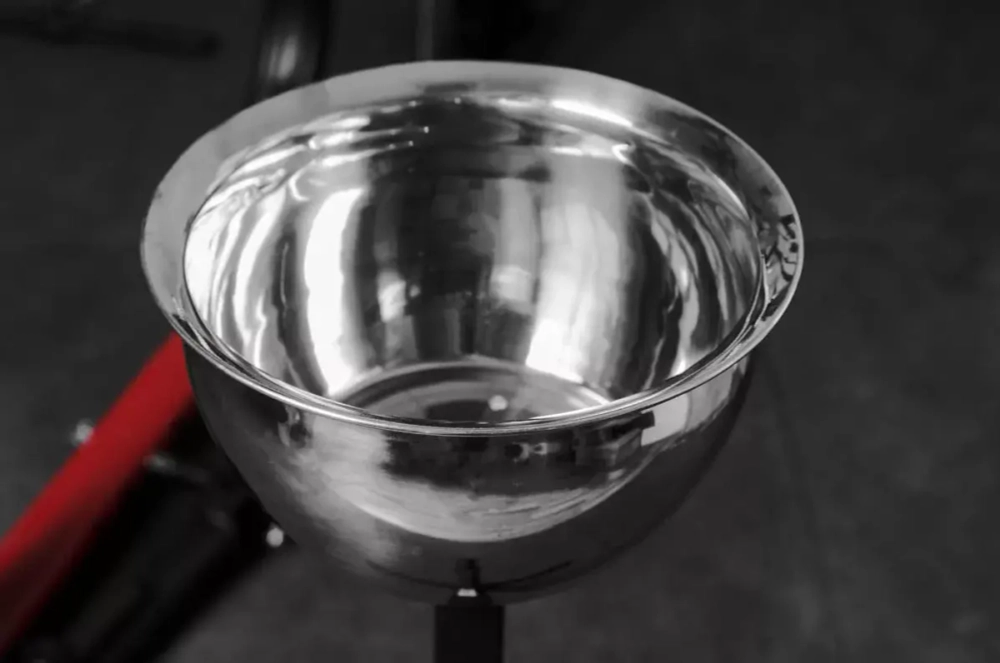 Стойка с чашей для магнезии