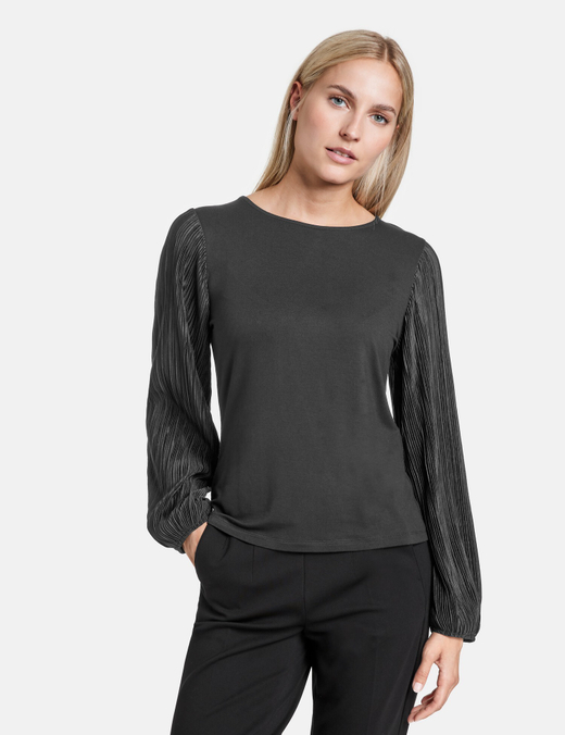 Блузка из вискозы