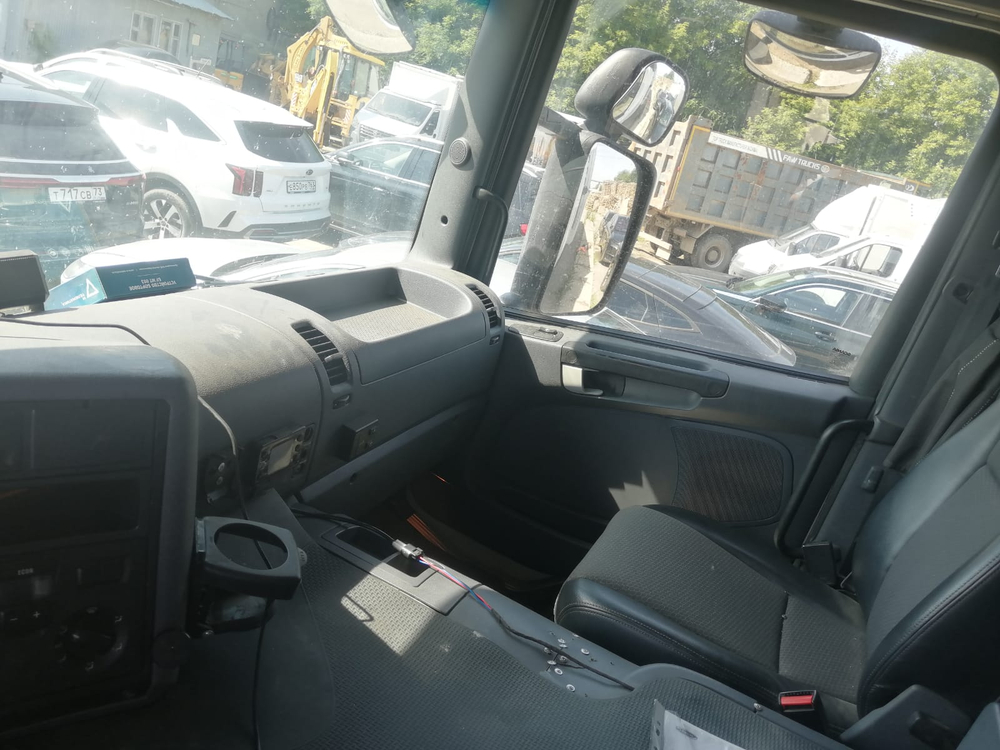 Scania P 4x2 Седельный тягач P400LA4X2HNA ADR FL (Дизельный, 12,7 л, 400 л.с., АТ)
