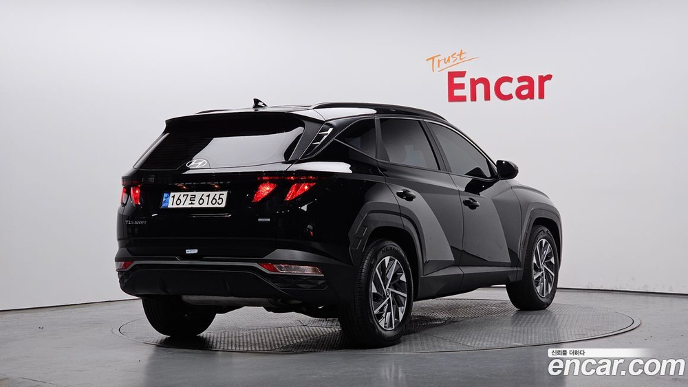 Hyundai Tucson (NX4) Бензин 1.6 Turbo 4WD (07.2022)
