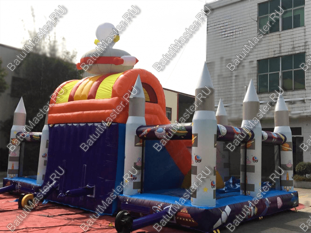 Коммерческий надувной батут "Покоряем космос" 10*6*4 м