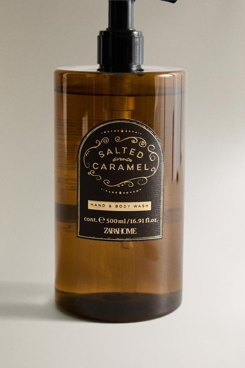 ZARA HOME ЖИДКОЕ МЫЛО С СОЛЕНОЙ КАРАМЕЛЬЮ (500 мл)