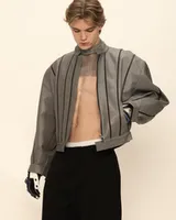 Серая куртка 