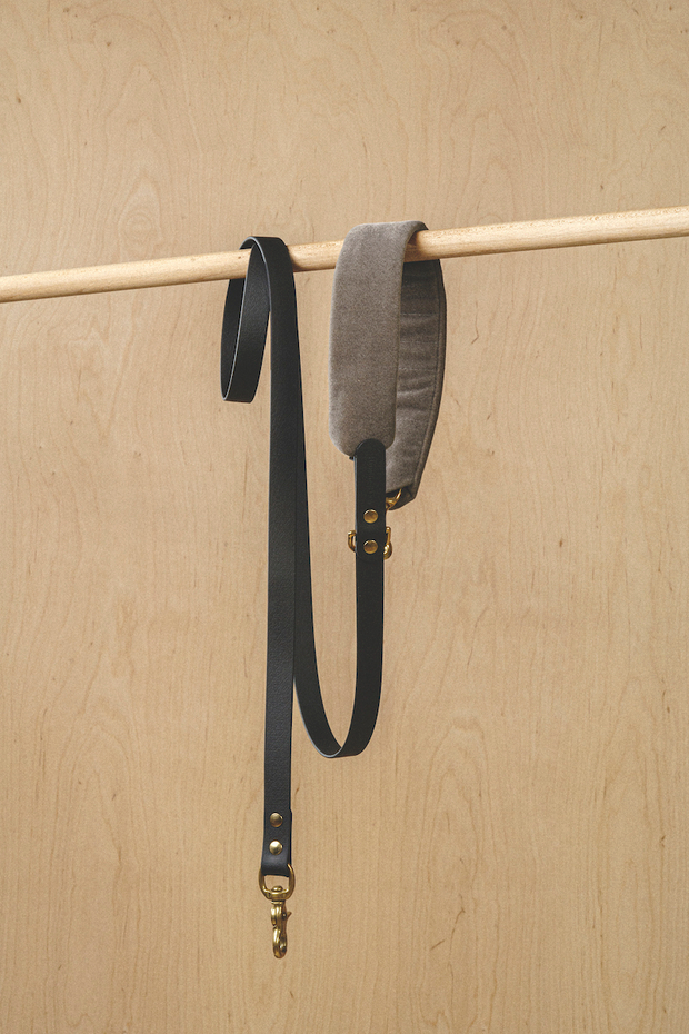 Поводок "Пони-маскарпони" серый