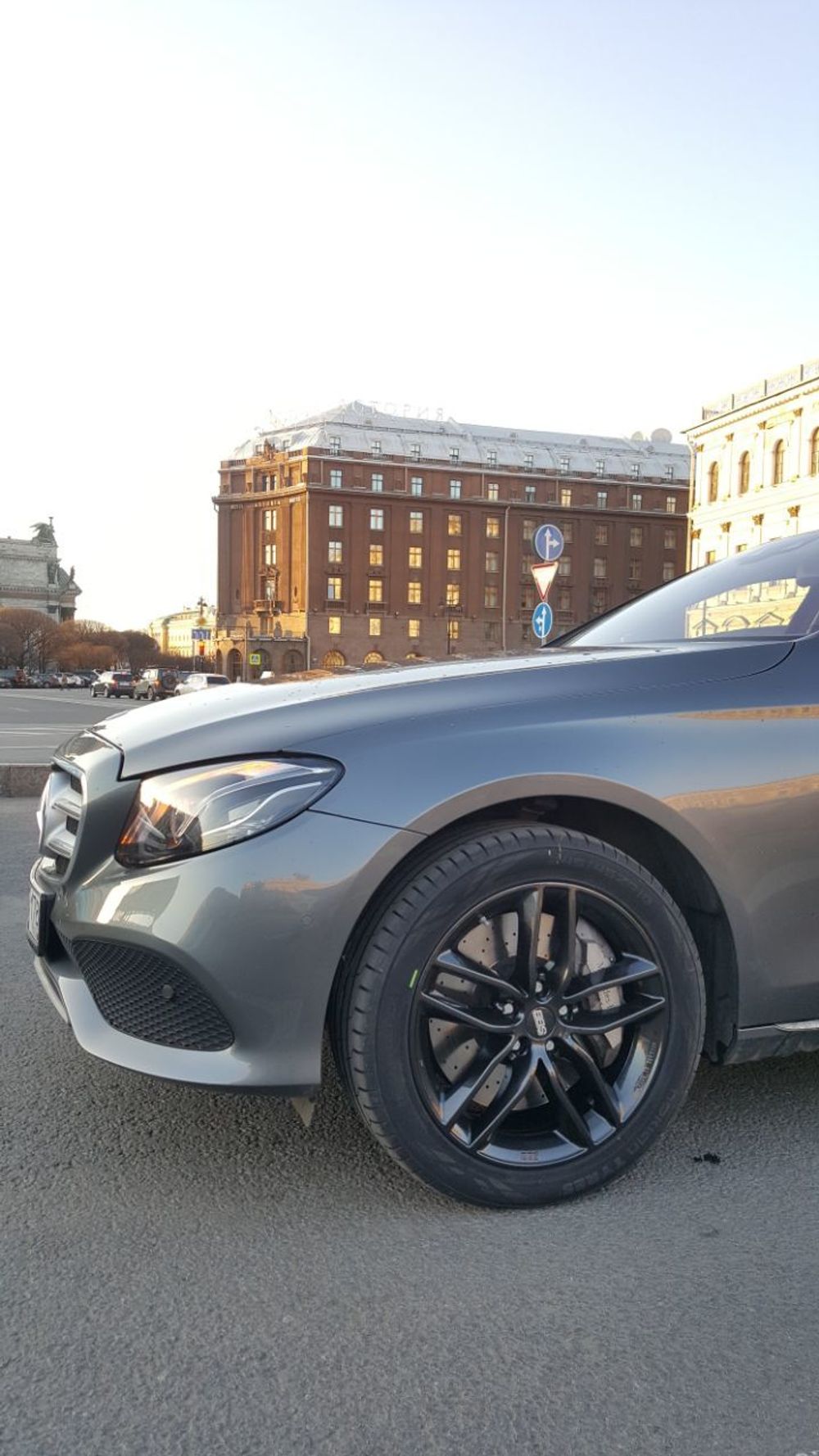 W213 E400 4Matic & BBS SX 18" crystal black