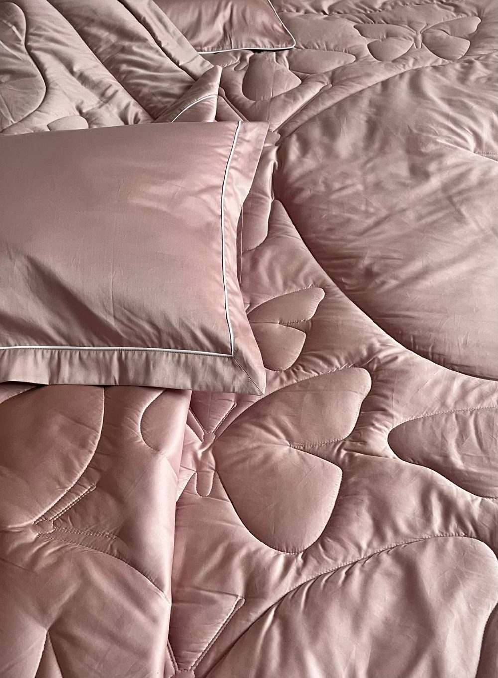 Комплект с одеялом-комфортером