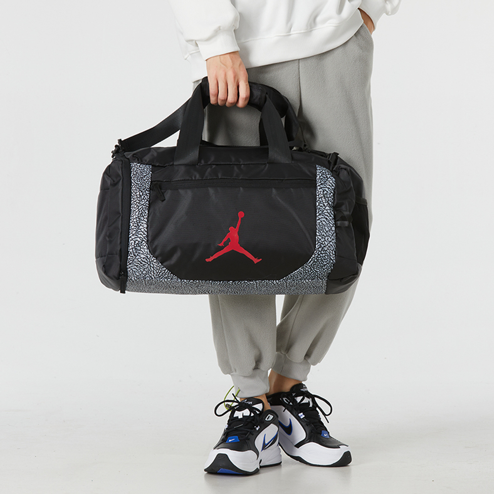 Jordan Large Capacity Polyester Travel Bag, Gym Bag, Handbag Regular Unisex Black
