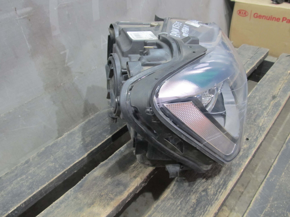 Фара правая BMW X3 (F25) 14-17 Б/У Оригинал 740001805