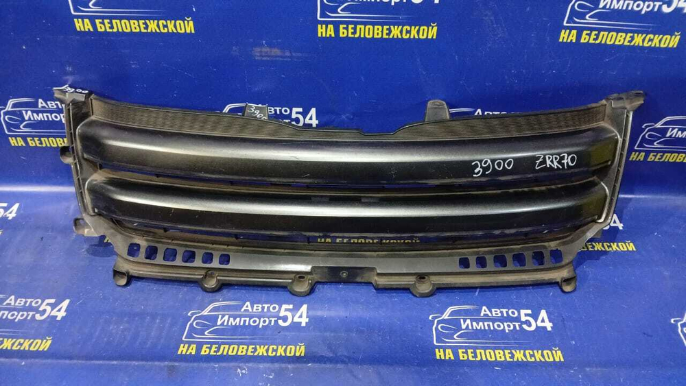 Решетка радиатора TOYOTA NOAH 2007-2010