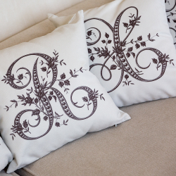 Арт-подушка Объект мечты Монограмма буквы R