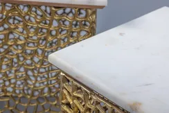 Комплект из 2 столиков Tappstol, белый мрамор, латунь