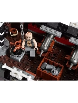 Конструктор Корабль Месть Королевы Анны 1207 деталей 6001