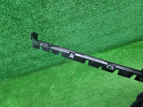 Накладка переднего бампера Geely Tugella (19-23)