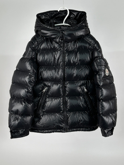 Пуховик Moncler