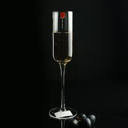 Бокал-флюте для шампанского 200 мл " " d 5 см h26,3 см P.L. - BarWare [6]