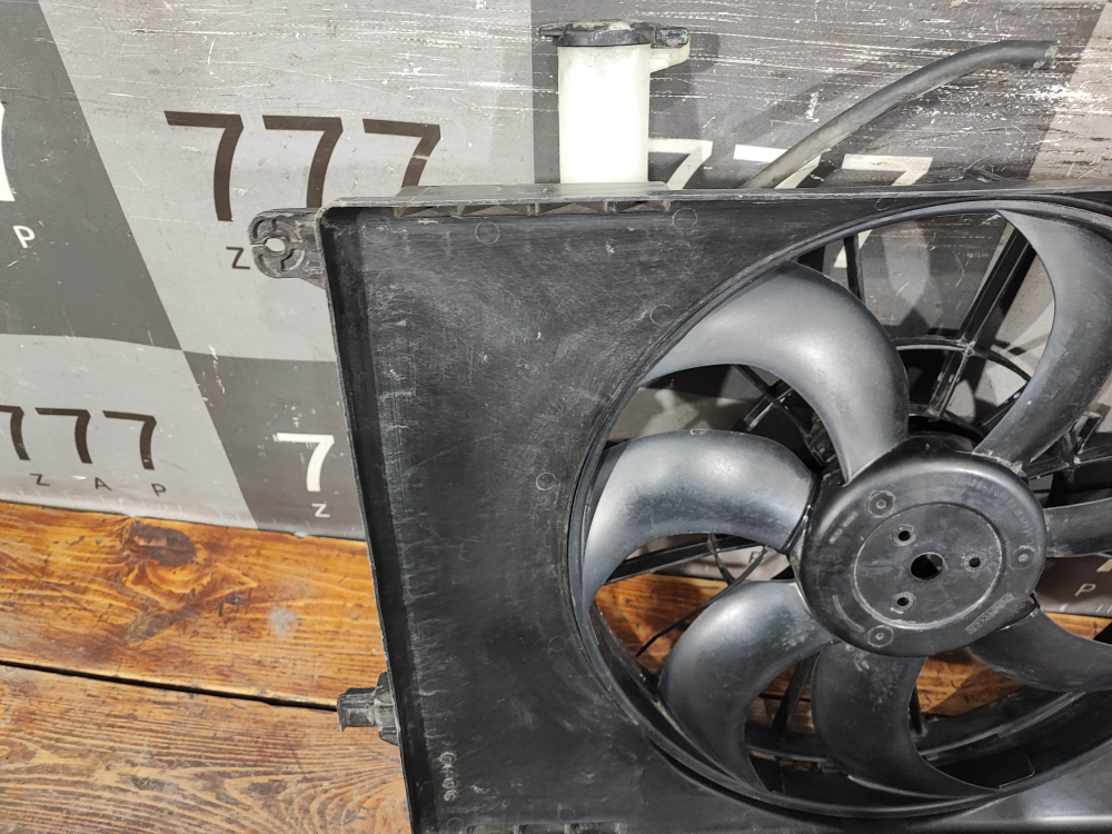 Диффузор с вентилятором охлаждения Hyundai Creta 1 (GS) 16-21 Б/У Оригинал 25380M0000