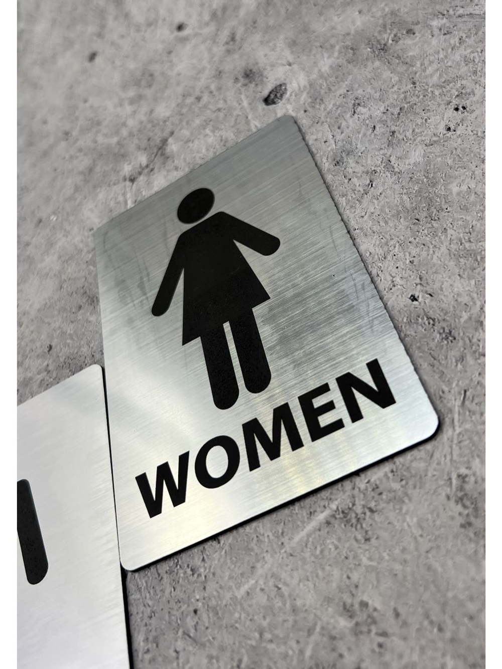 Табличка Туалет