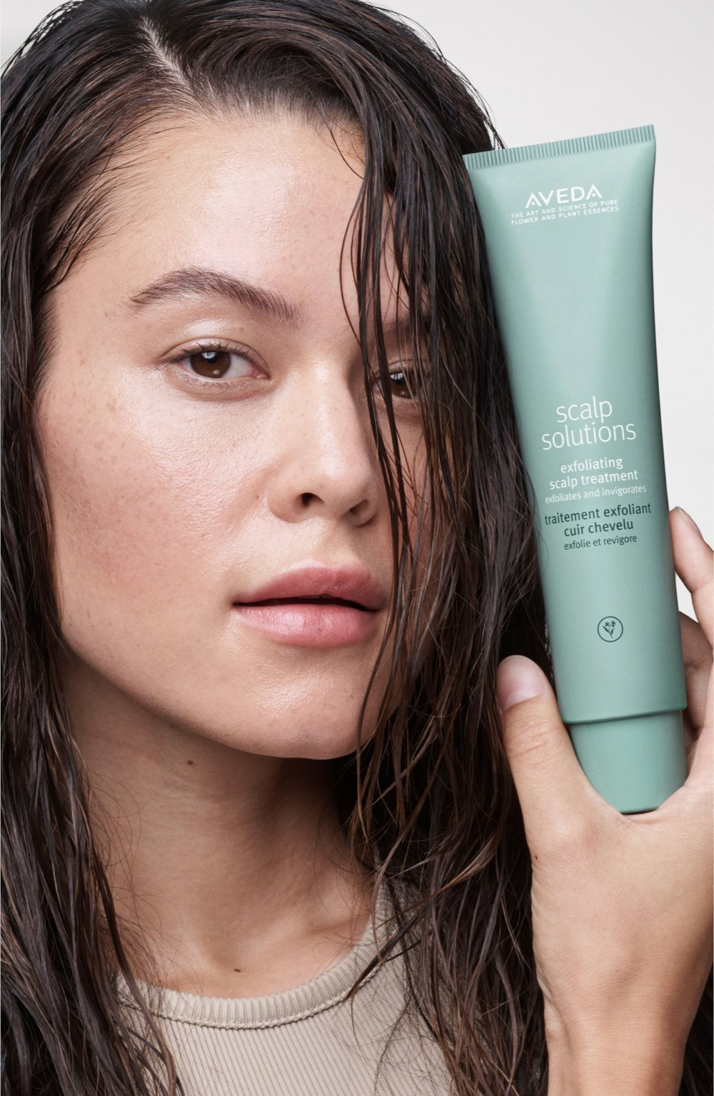 Aveda Scalp Solutions Exfoliating Scalp Treatment - отшелушивающий гель для регенерации кожи головы /   150  ml  / GTIN 18084040508