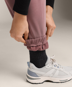 OYSHO Брюки-джоггеры из модала с начесом, розово-лиловый