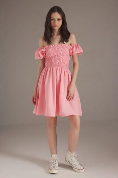 Розовое однотонное короткое / мини-платье из гипса TWOSS25EL00670