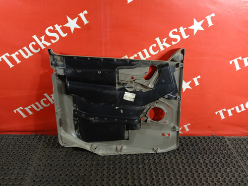 Обшивка двери правой