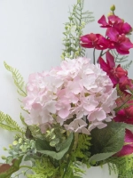 Искусственные цветы на стену в кашпо