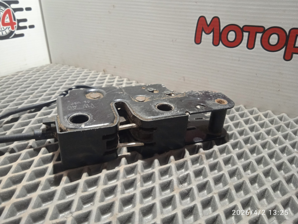 Замок капота Шкода Октавия А5 1.4 BUD Б/У