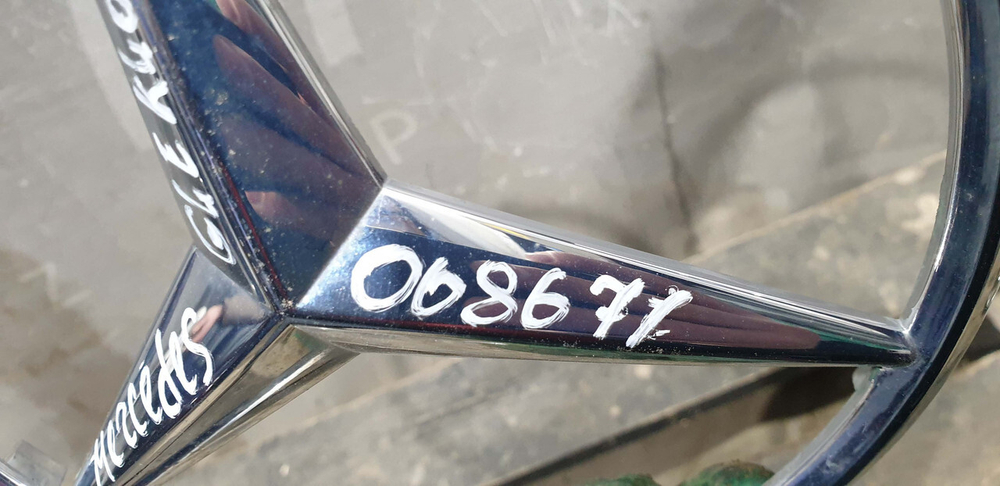 Эмблема GLC (X253) GLE (W166) GLS (X166) Б/У Оригинал A0008172116