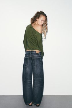 ZARA ФУТБОЛКА С ДЛИННЫМИ РУКАВАМИ И ЗАКЛЕПКАМИ, ЗЕЛЕНЫЙ МЕЛАНЖ