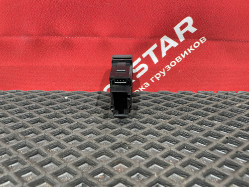 Кнопка горного тормоза