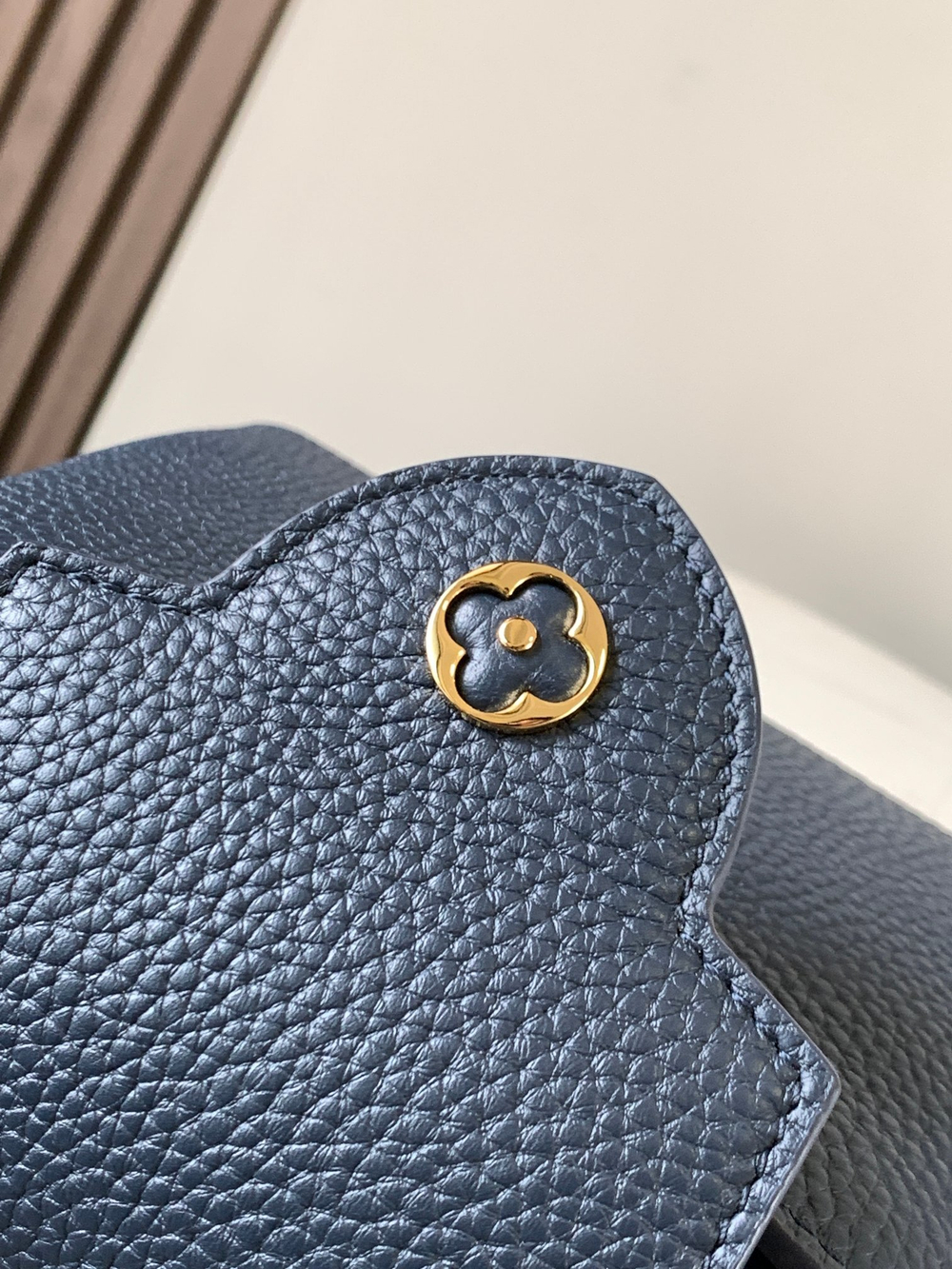 Louis Vuitton Capucines Mini